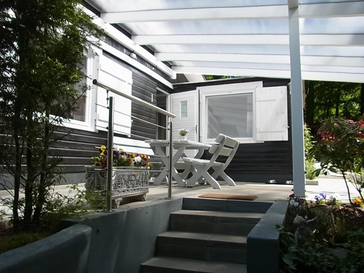 Waldhuette Am See Klingberg Exterior photo